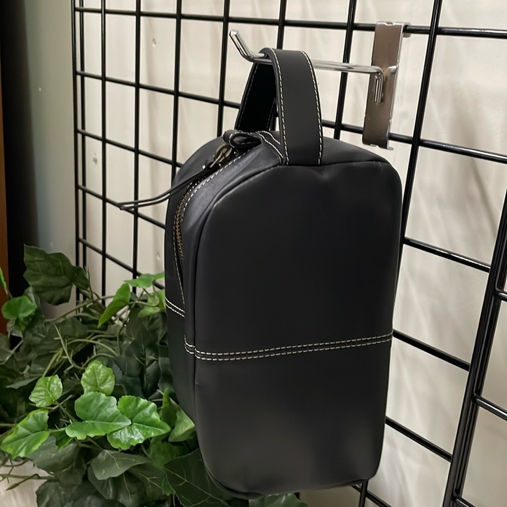 Things remembered leather mens toiletrie